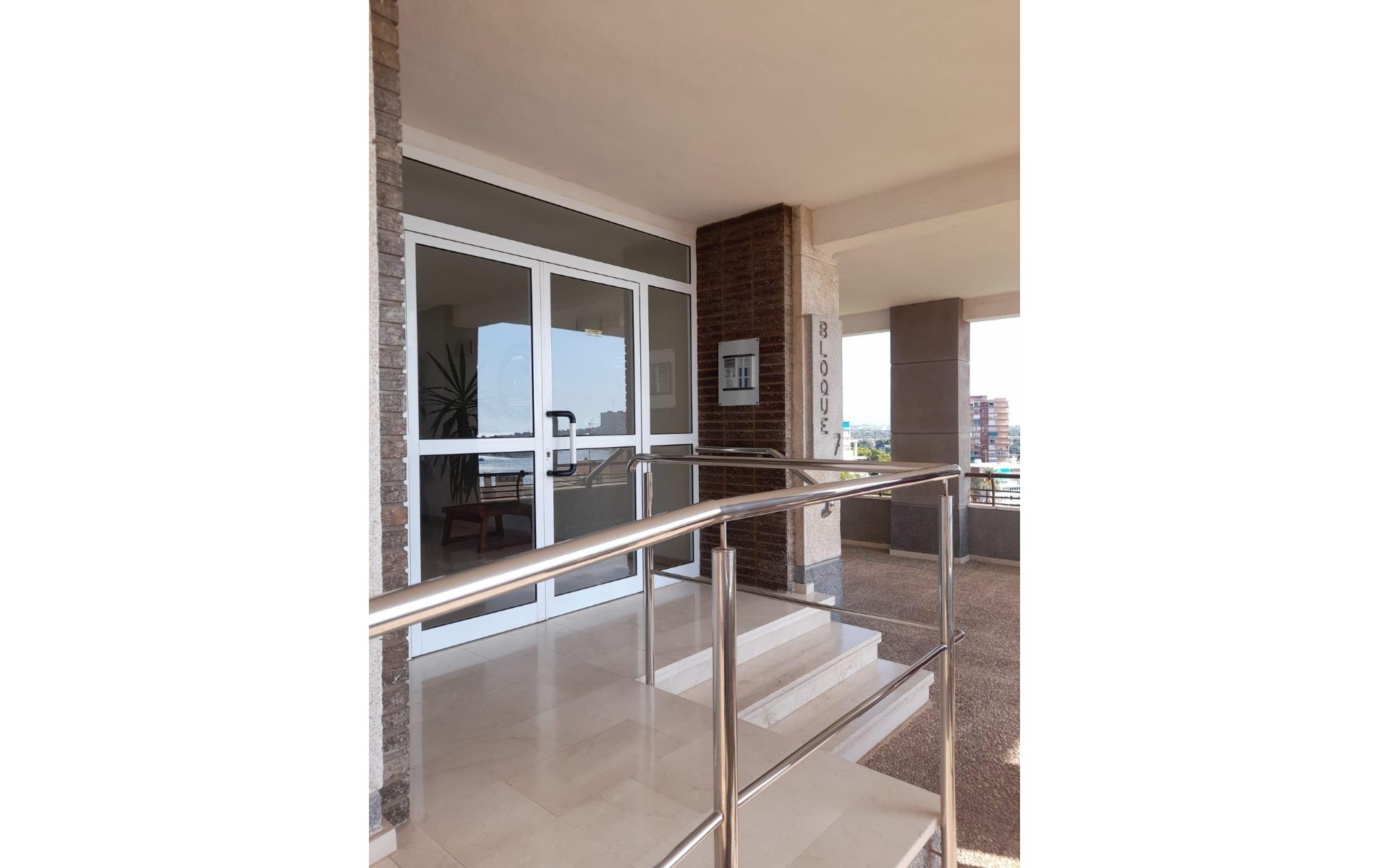 Resale - Apartment - Alicante - 