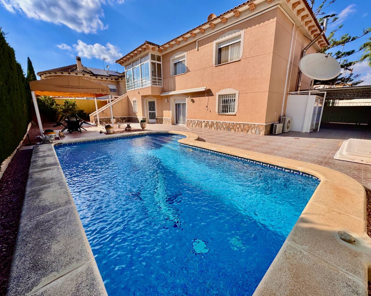 Villa in Costa Blanca - view 1