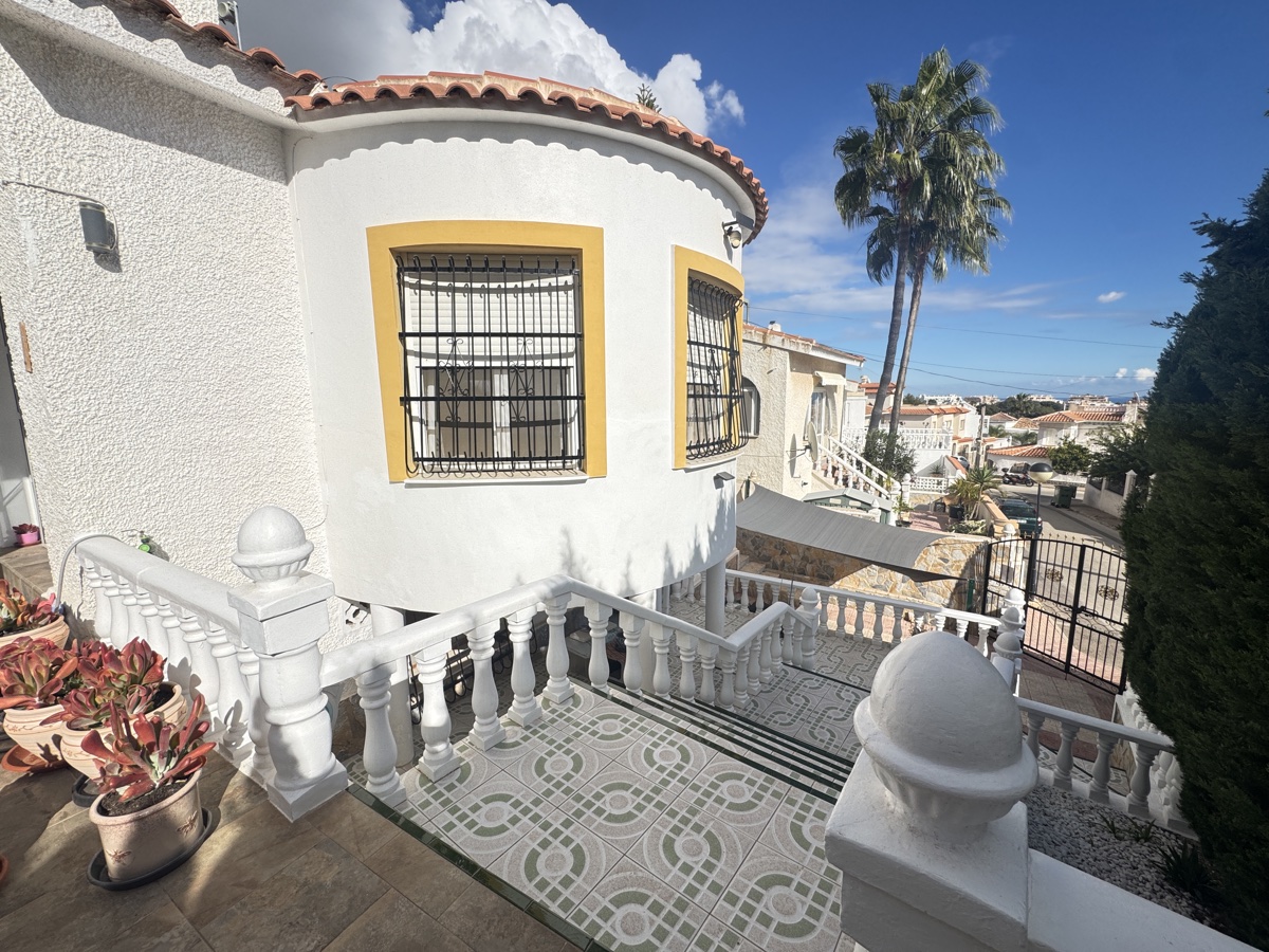 Villa in Villamartin - Image 5