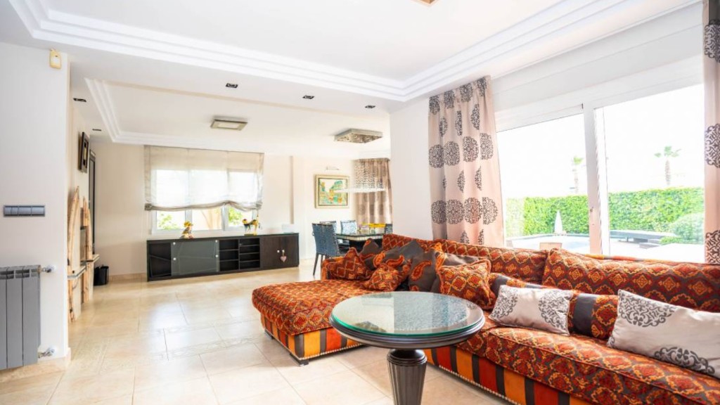 Villa in Torrevieja - Image 4