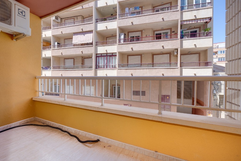 Apartment in Torrevieja - Image 5