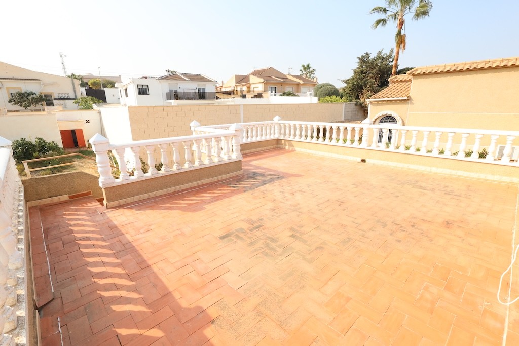 Villa in Torrevieja - Image 4