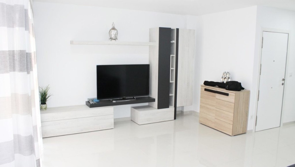 Apartment in Torrevieja - Image 2