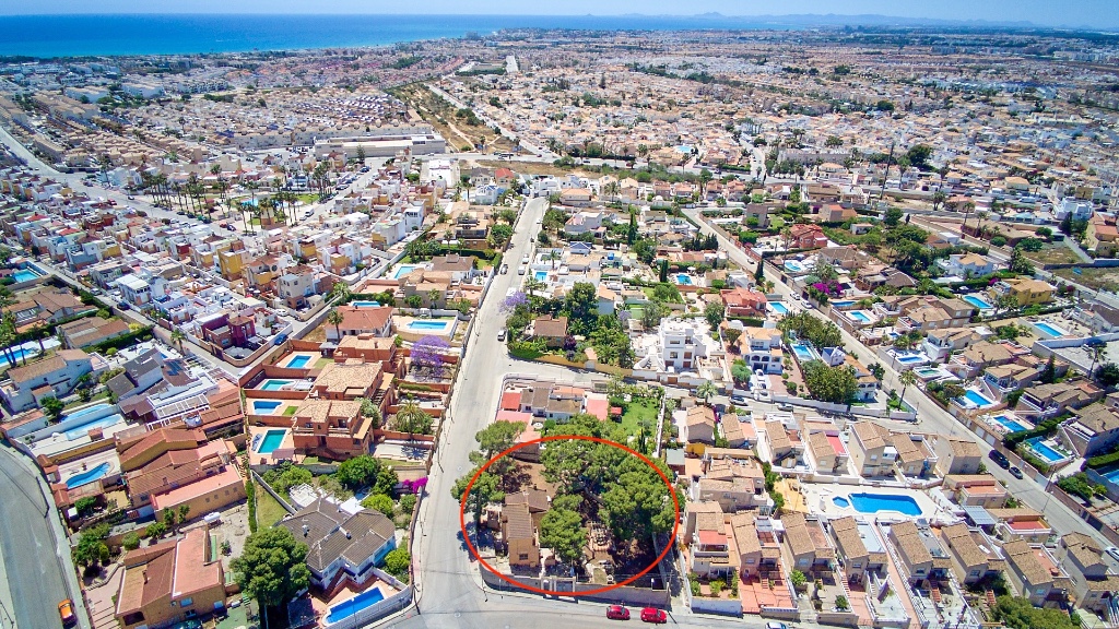 Land in Torrevieja - Image 2