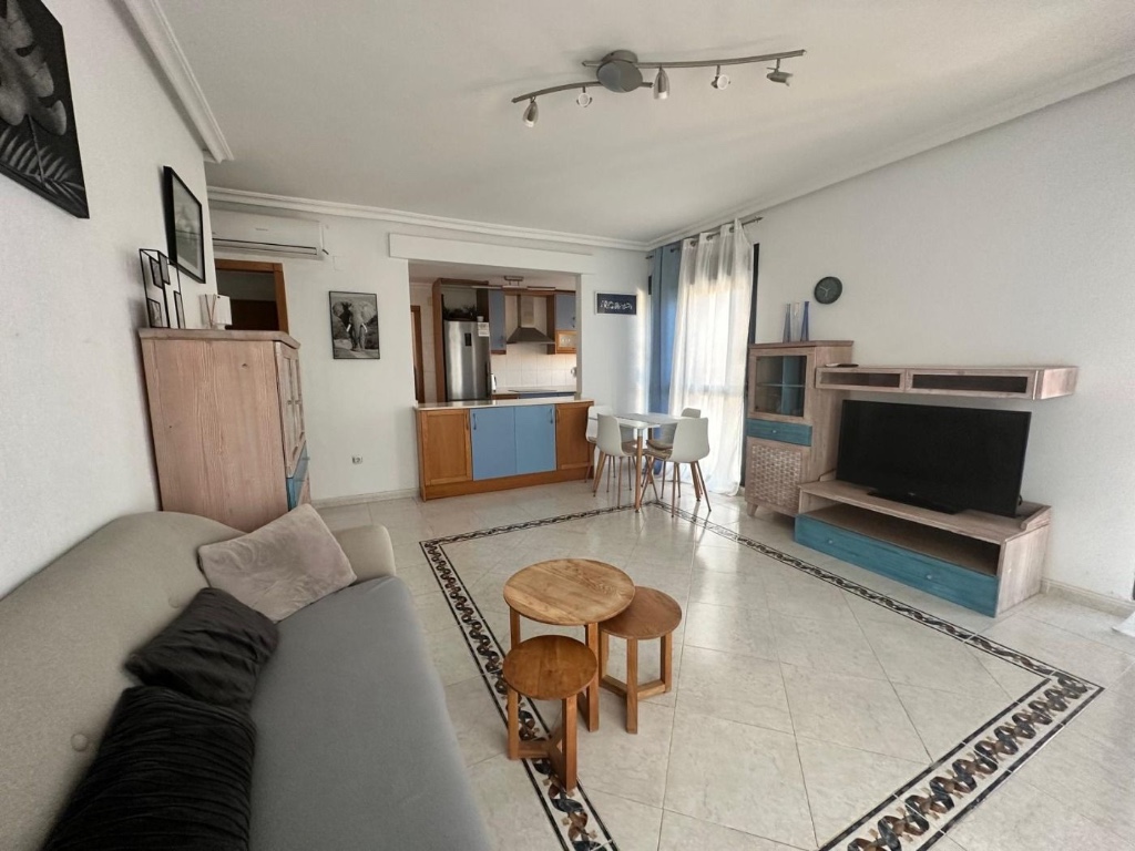 Apartment in Torrevieja - Image 2