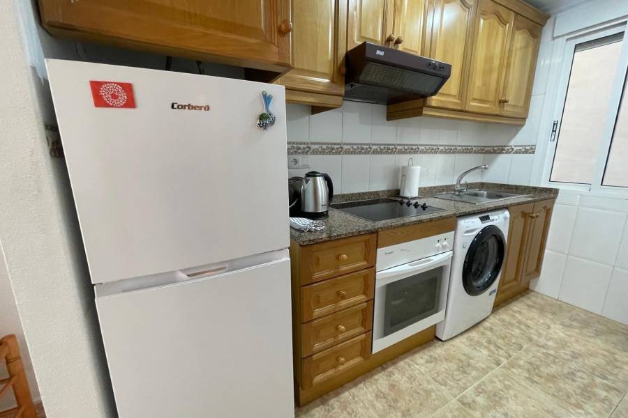 Apartment in Torrevieja - Image 3