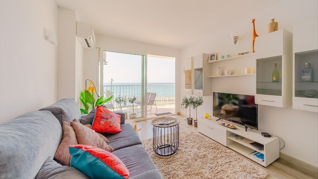 Apartment in Torrevieja - Image 2
