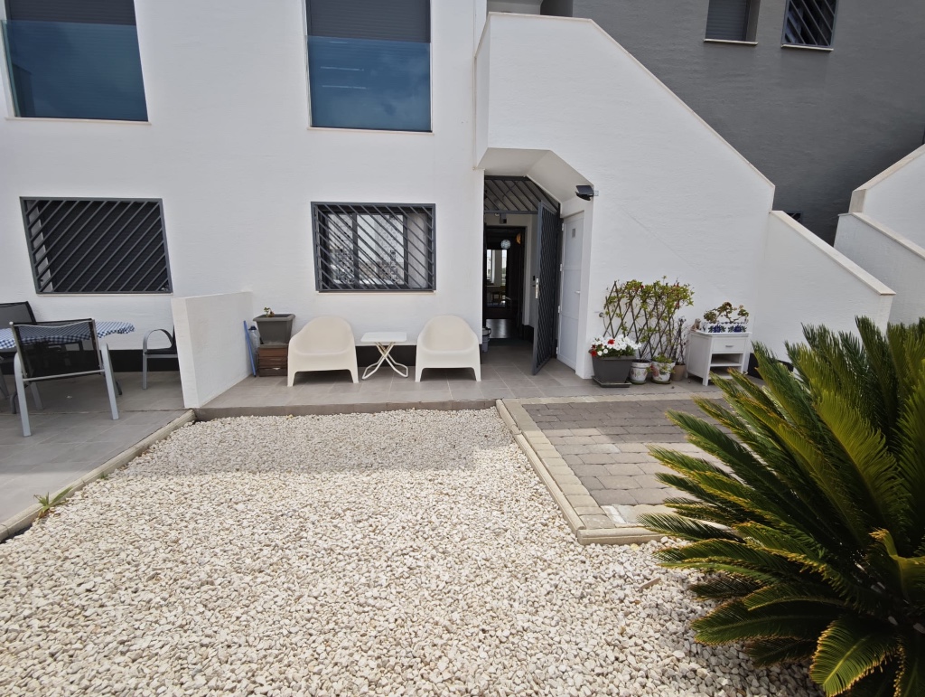 Apartment in La Zenia - Image 2