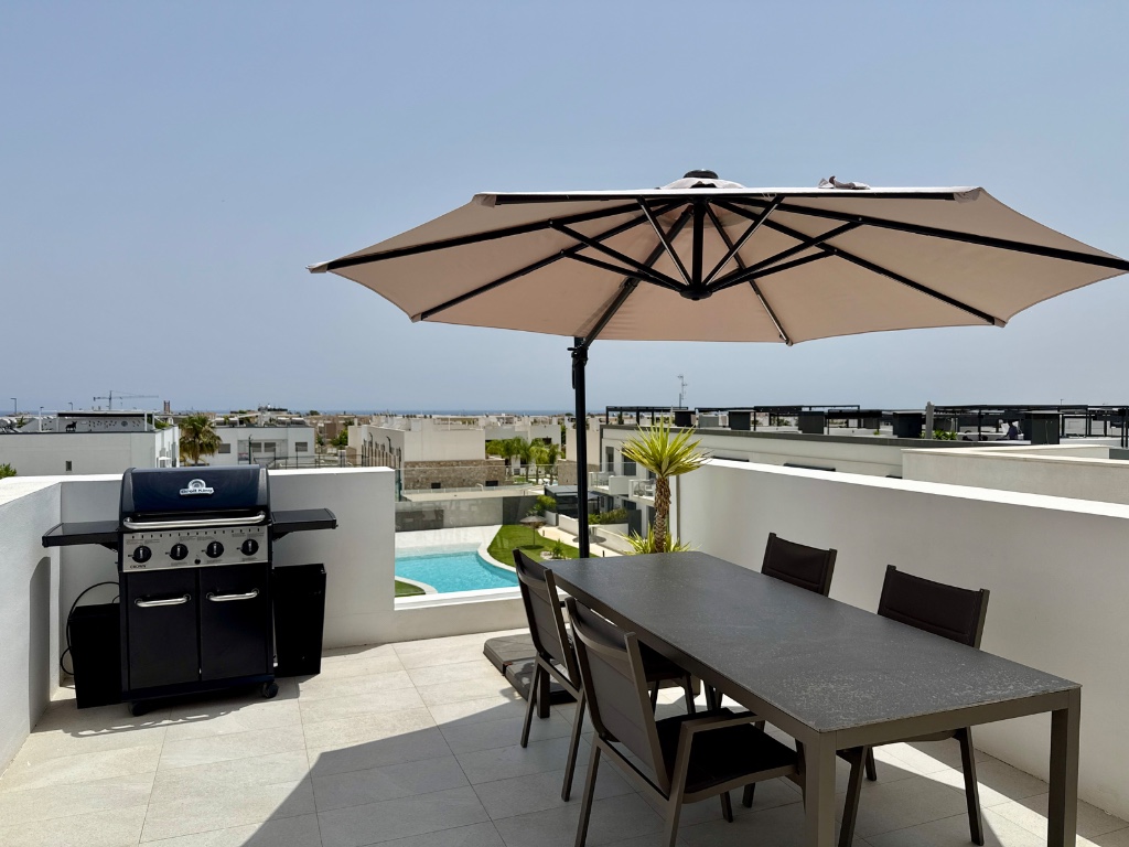 Apartment in Mil Palmeras - view 1