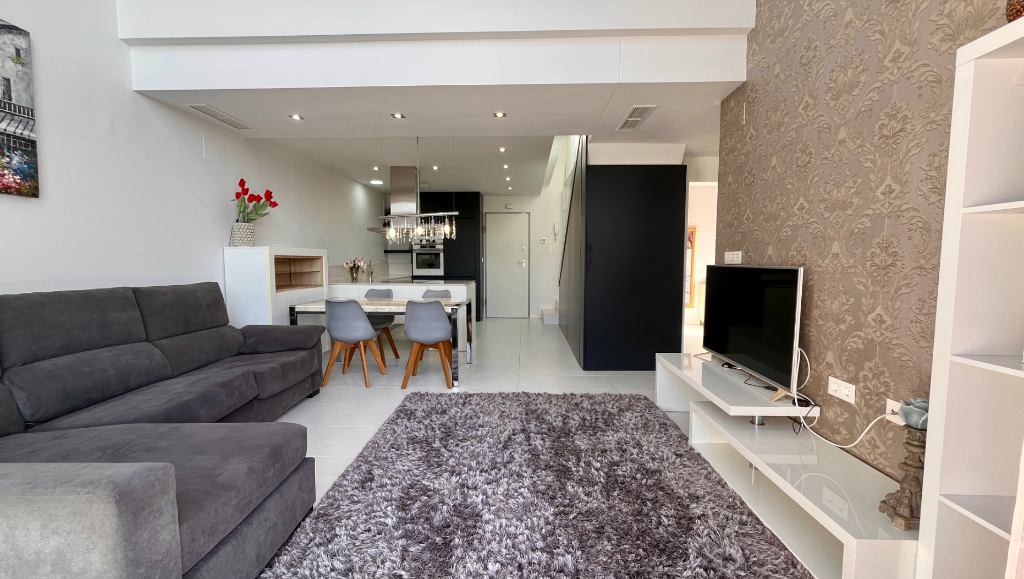 Villa in Los Dolses - Image 2