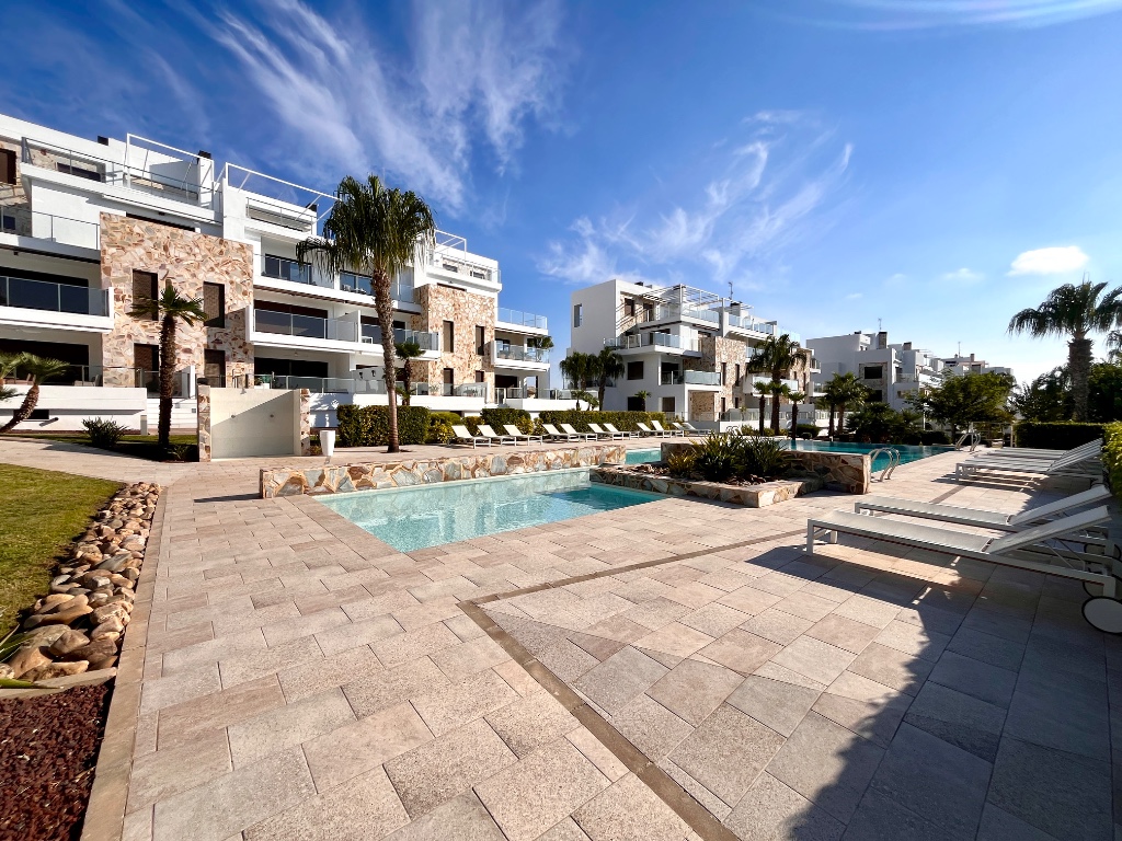 Villa in Los Dolses - Image 5