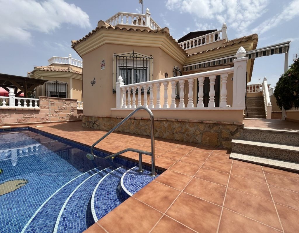 House in Almoradi - view 1