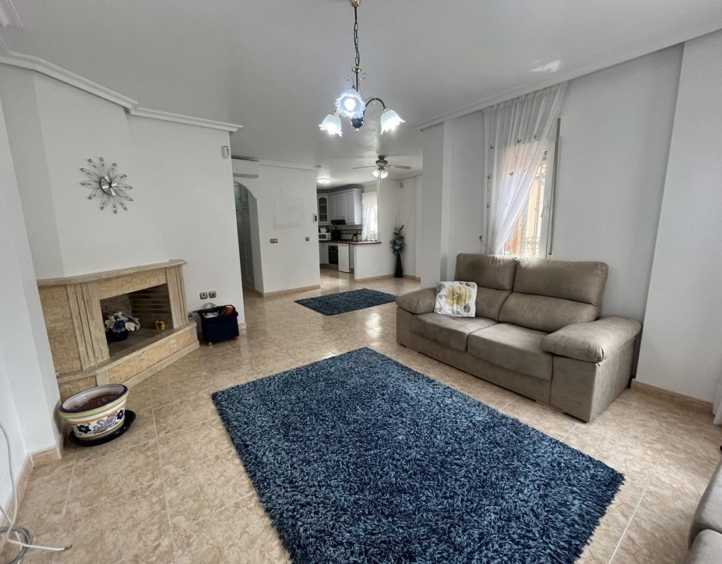 House in Almoradi - Image 3