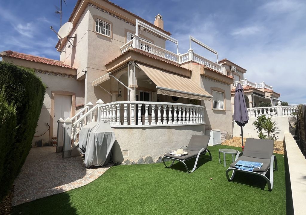 House in Almoradi - view 1