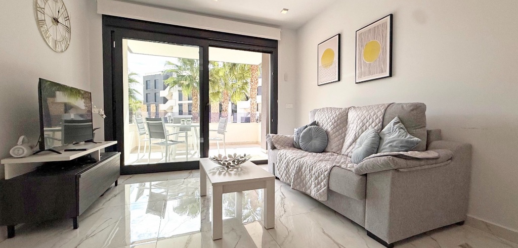 Apartment in Residencia los Altos - Image 2