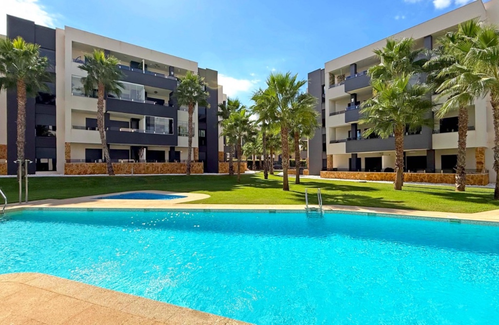 Apartment in Residencia los Altos - Image 5