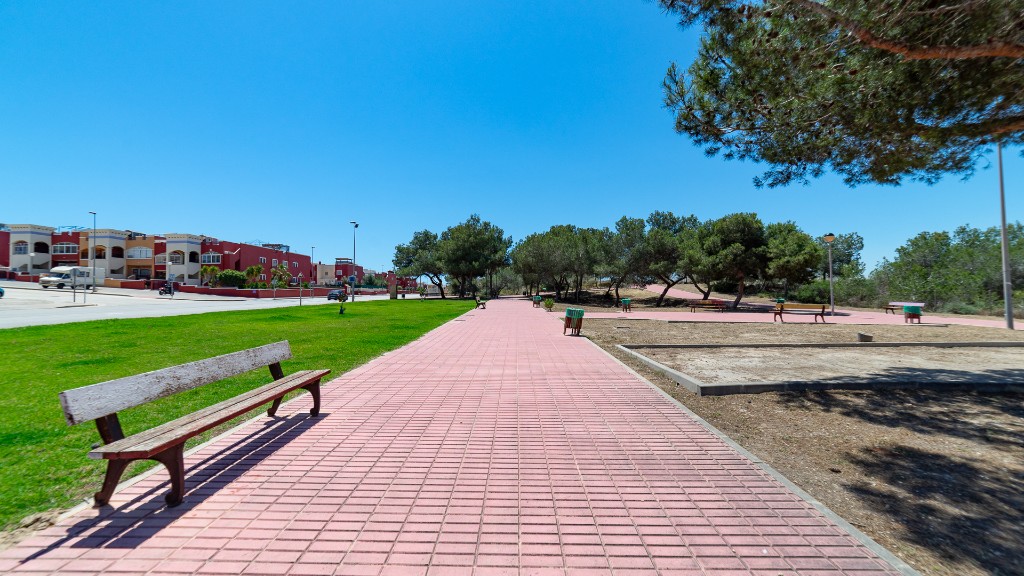 House in Urbanizacion los Balcones - Image 5