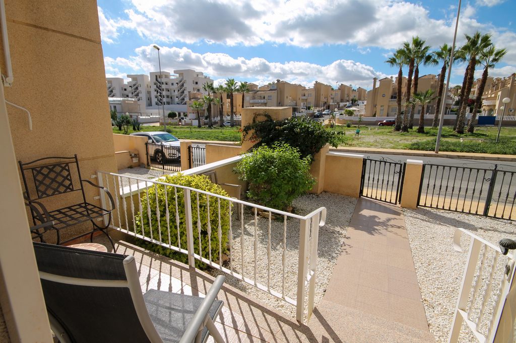 House in Villamartin - Image 4