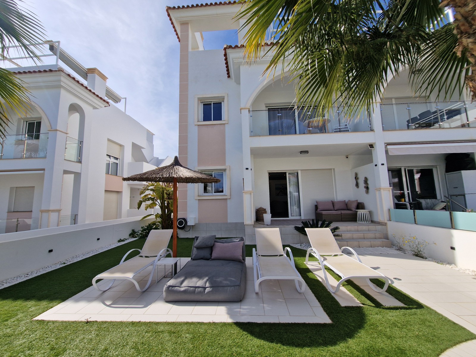 Apartment in Dona Pepa - Image 2