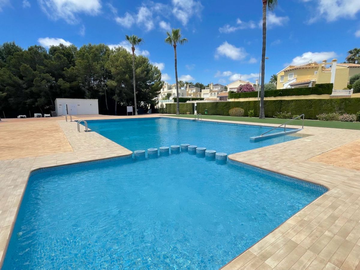 Villa in Villamartin - Image 4