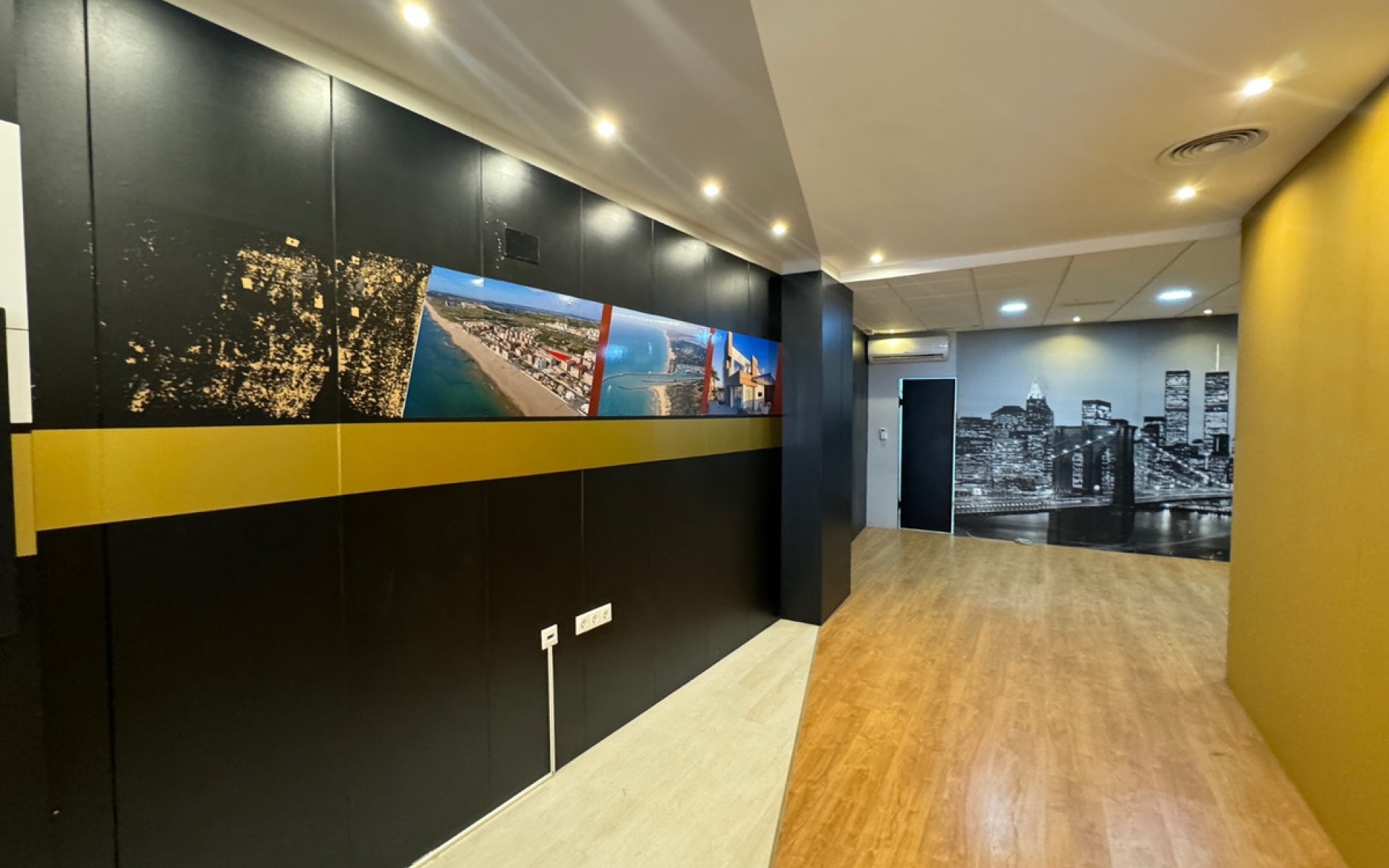 A Vendre - Commercial - Guardamar Del Segura - Guardamar del Segura Centro