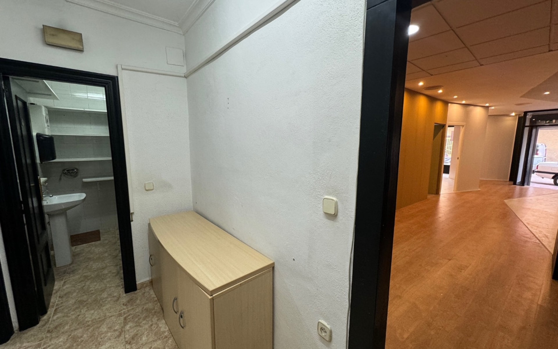 A Vendre - Commercial - Guardamar Del Segura - Guardamar del Segura Centro