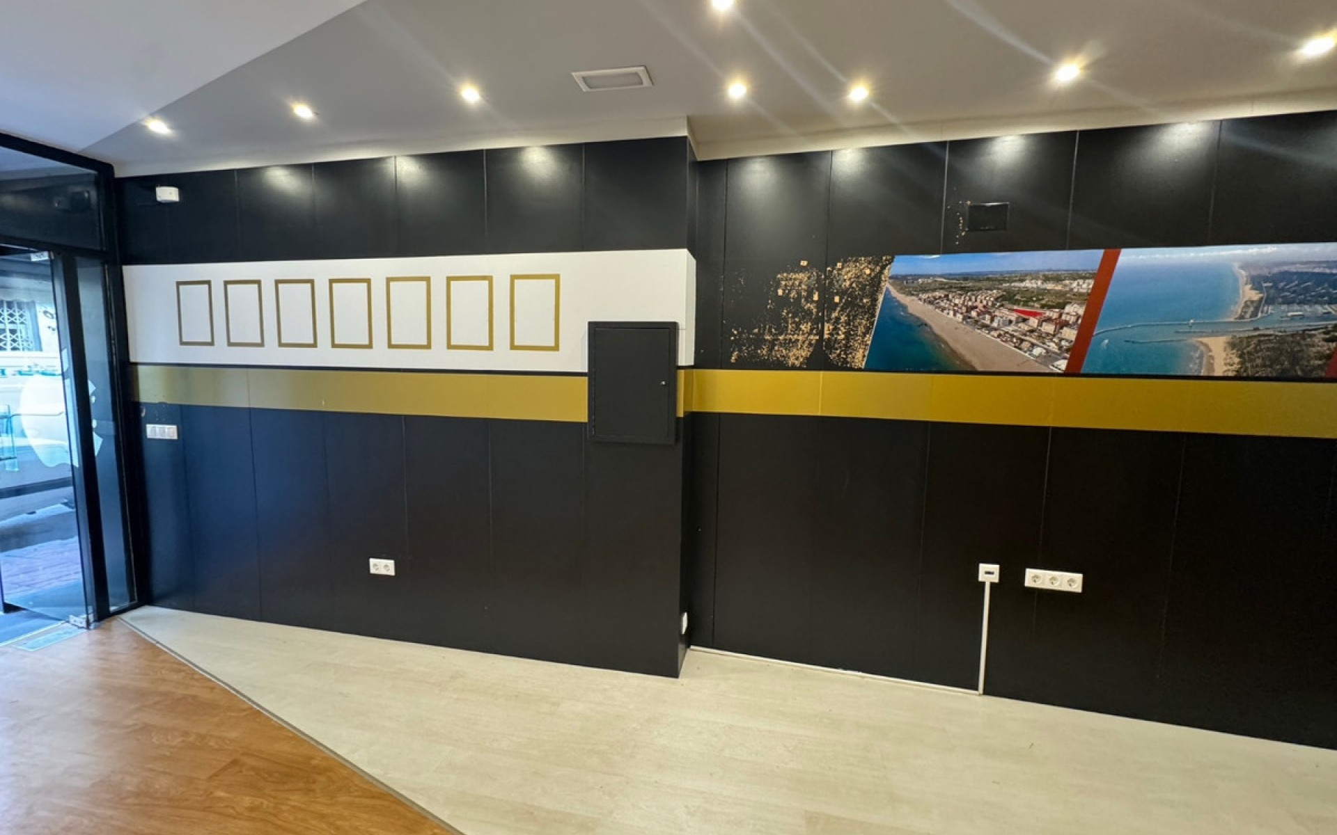 A Vendre - Commercial - Guardamar Del Segura - Guardamar del Segura Centro