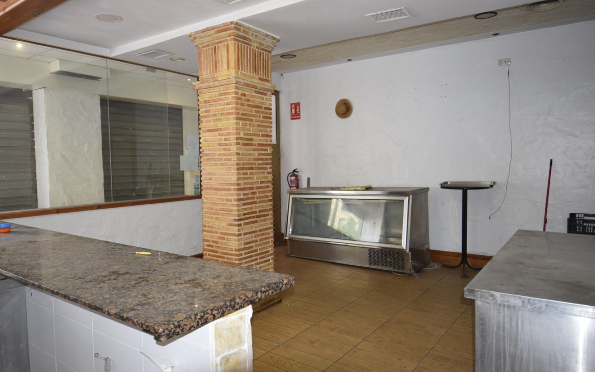 A Vendre - Commercial - Guardamar Del Segura - Guardamar del Segura Centro
