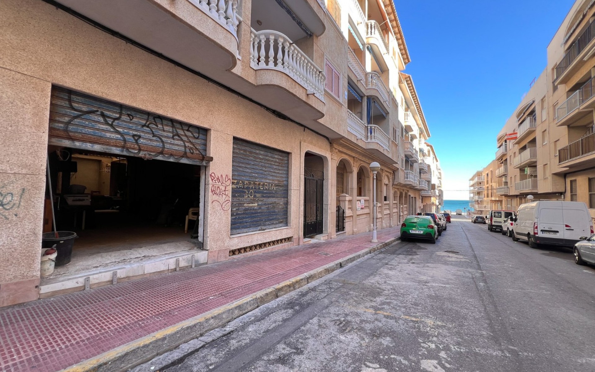 A Vendre - Commercial - Guardamar Del Segura - Guardamar del Segura Centro