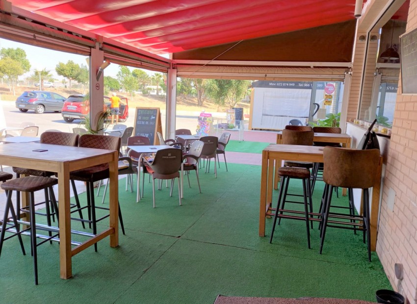 A Vendre - Commercial - Guardamar Del Segura - Guardamar del Segura Centro