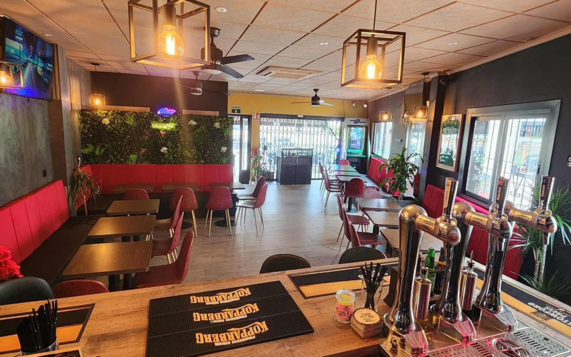 A Vendre - Commercial - Torrevieja - Torrevieja Centro