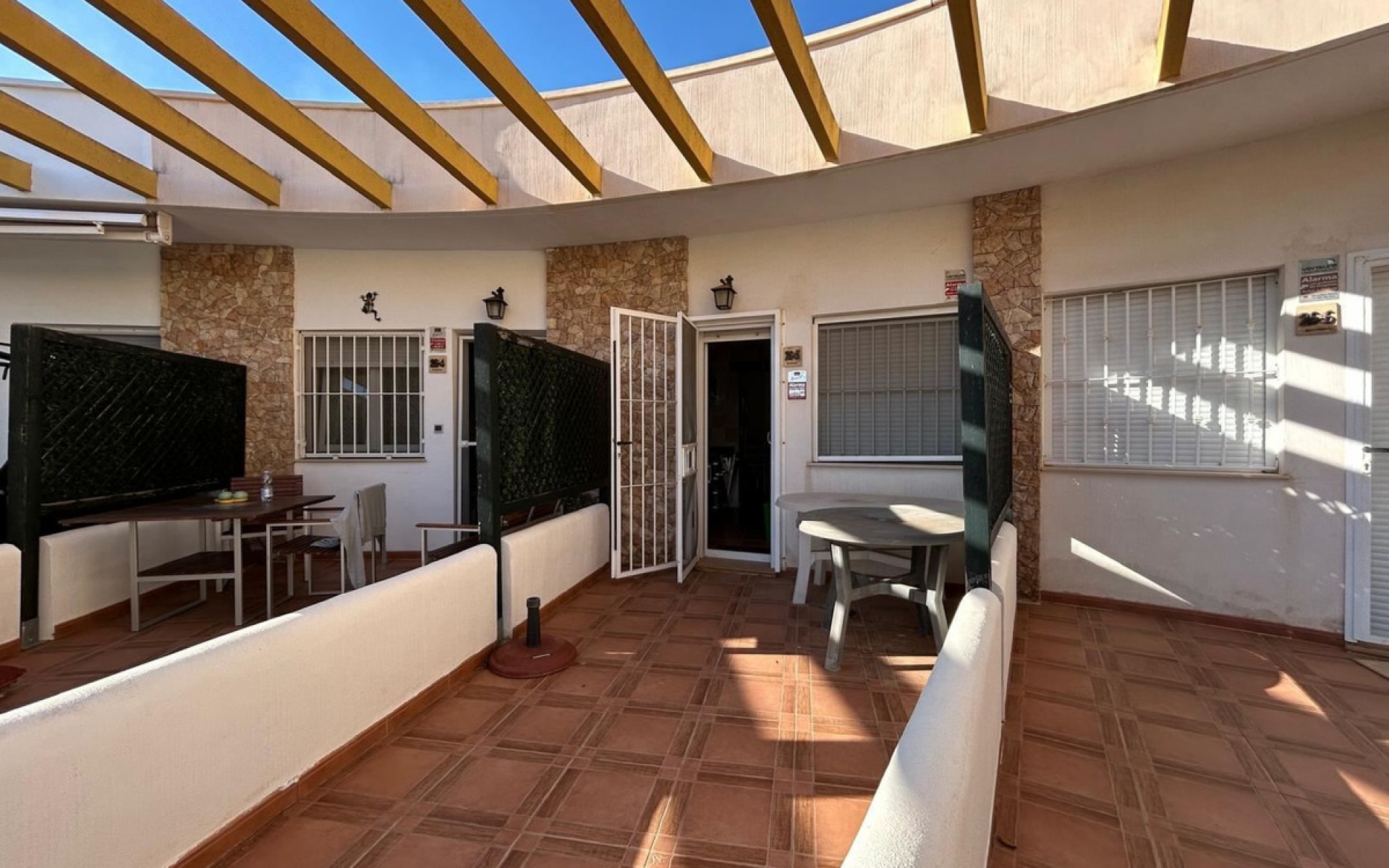 A Vendre - Maison de ville - Mil Palmeras