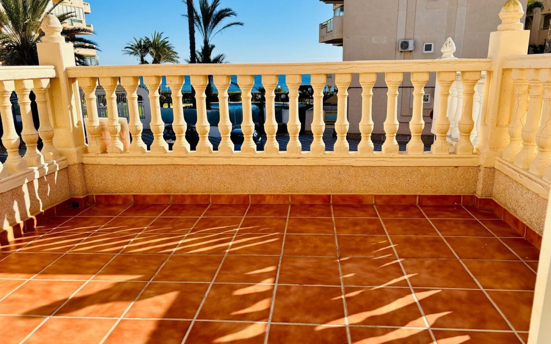 A Vendre - Maison de ville - Mil Palmeras