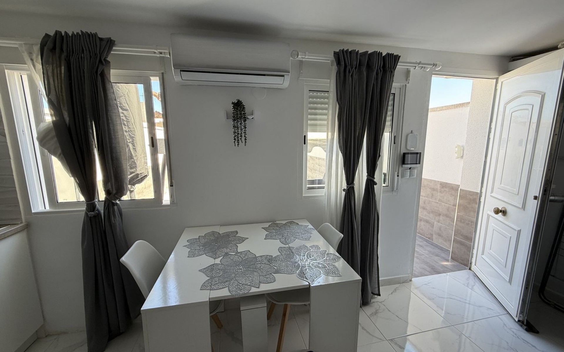 A Vendre - Maison de ville - Torrevieja - Torrevieja Centro