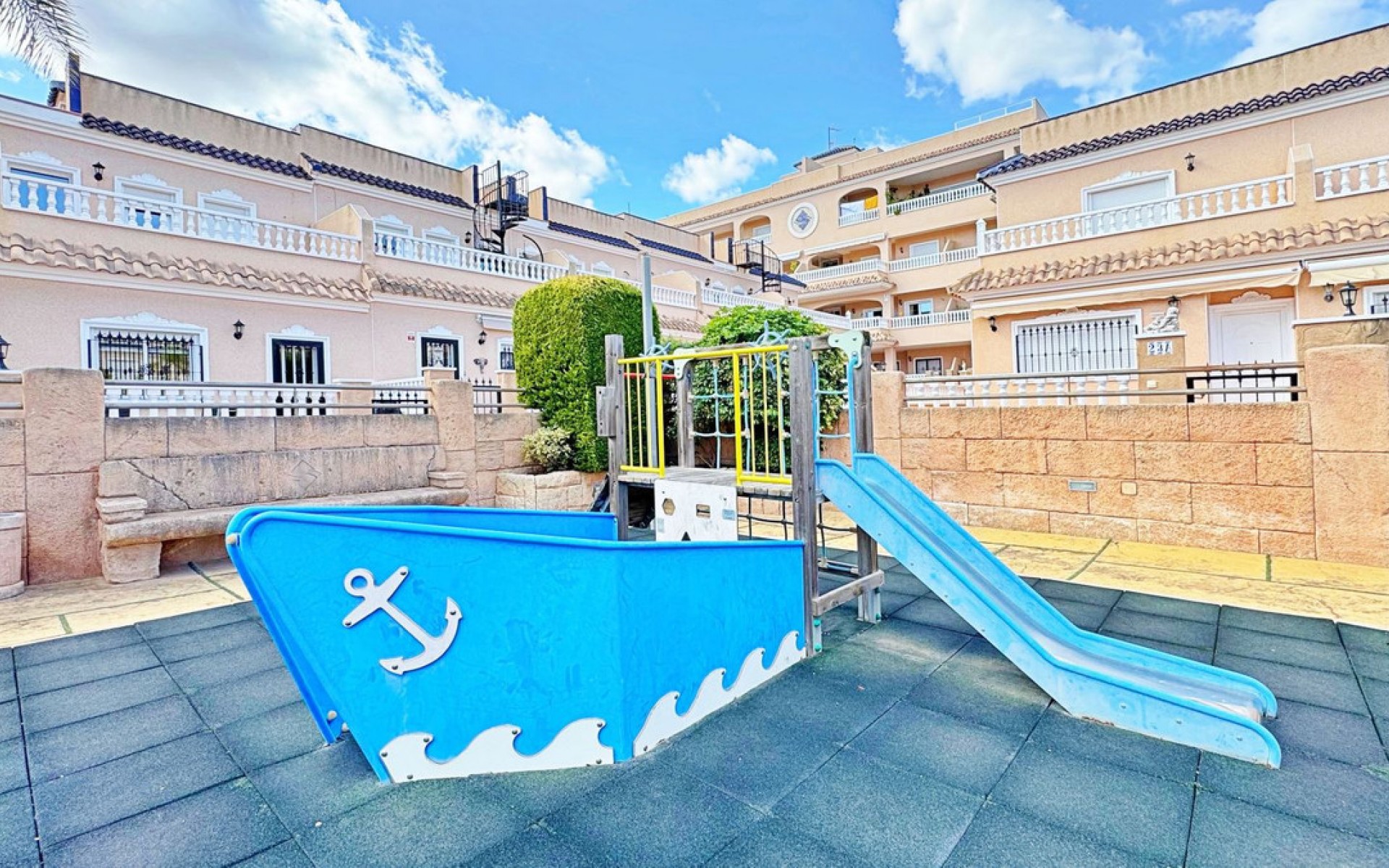 A Vendre - Maison de ville - Villamartin