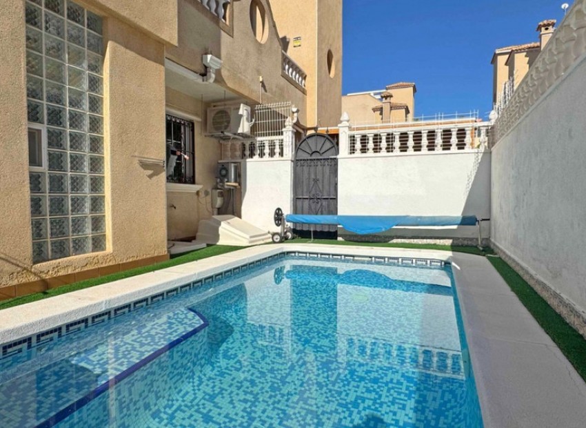 A Vendre - Maison de ville - Villamartin