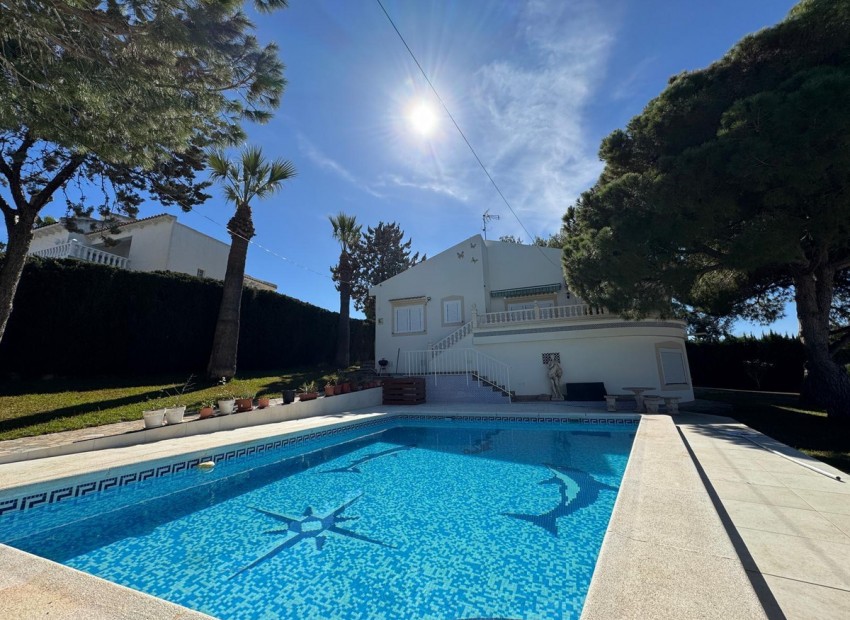 A Vendre - Villa - Cabo Roig