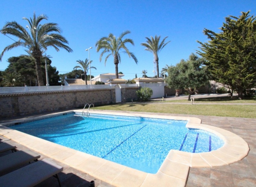 A Vendre - Villa - Cabo Roig