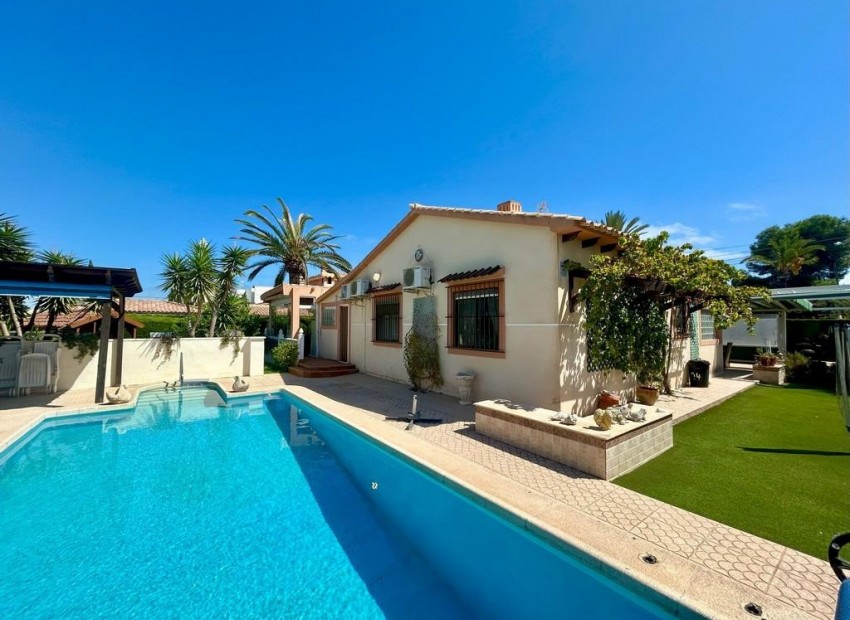 A Vendre - Villa - Cabo Roig