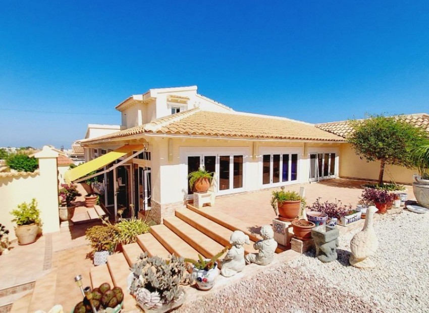 A Vendre - Villa - Campoamor
