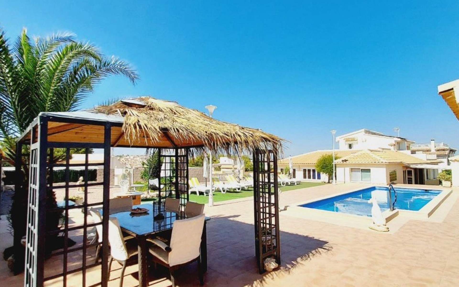 A Vendre - Villa - Campoamor