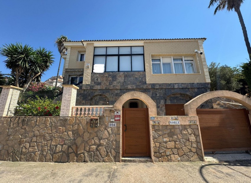 A Vendre - Villa - Campoamor