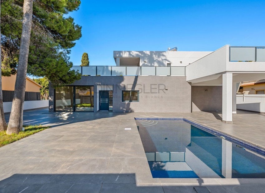 A Vendre - Villa - Campoamor