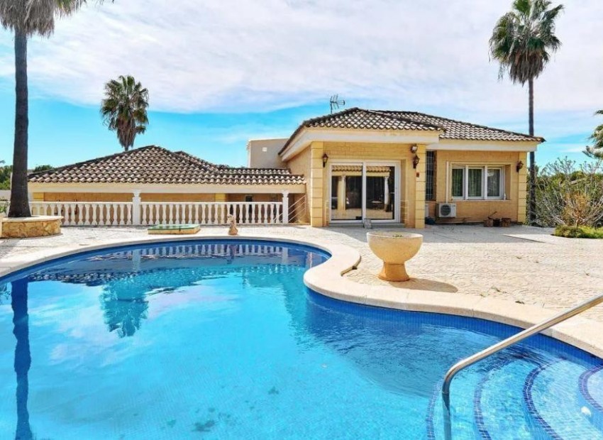 A Vendre - Villa - Campoamor