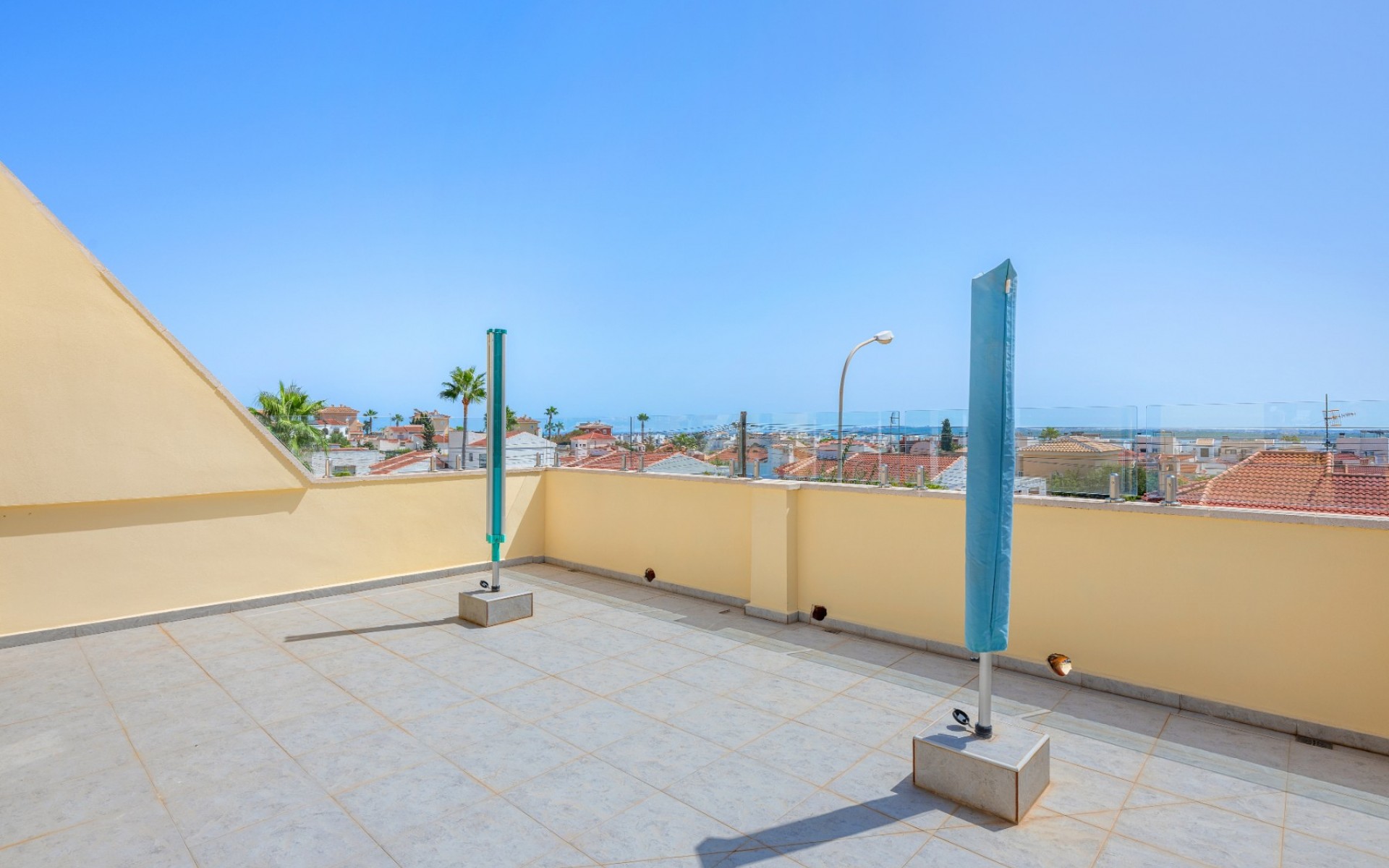 A Vendre - Villa - Ciudad Quesada - Center