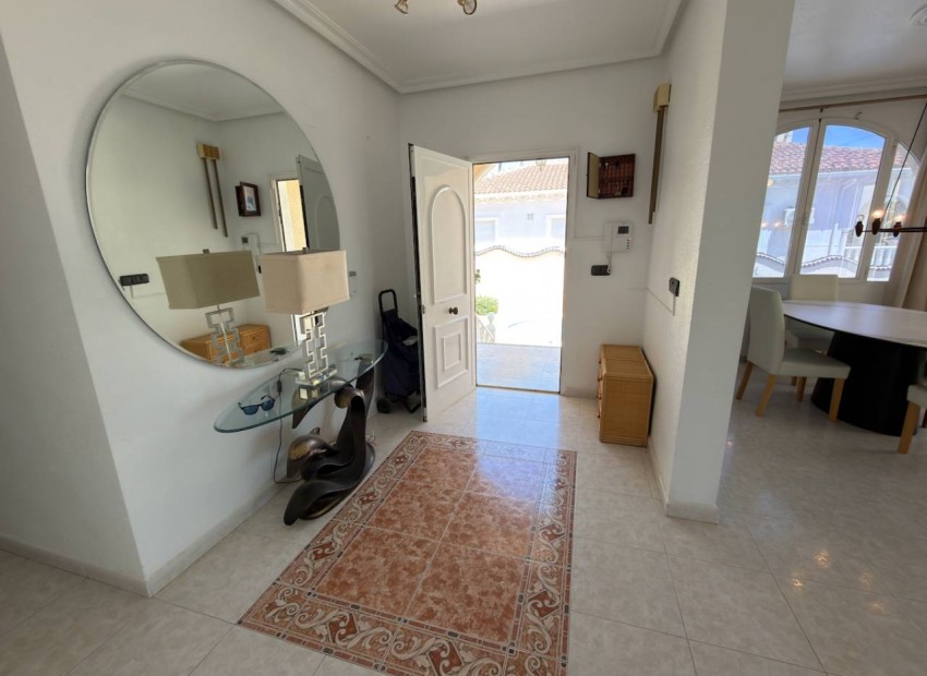 A Vendre - Villa - Ciudad Quesada - Urbanizaciones