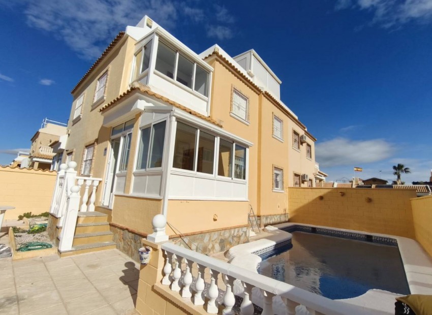 A Vendre - Villa - Ciudad Quesada