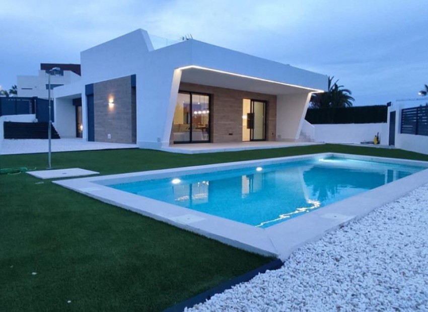 A Vendre - Villa - Ciudad Quesada