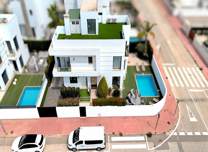 A Vendre - Villa - Ciudad Quesada