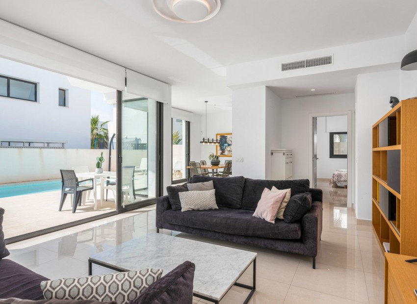 A Vendre - Villa - Ciudad Quesada